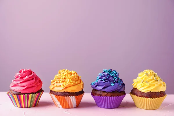 Νόστιμο Cupcakes Χρώμα Φόντου — Φωτογραφία Αρχείου