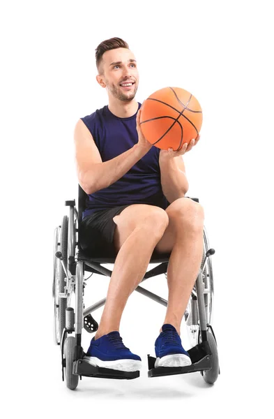 白い背景に車椅子に座っている若いバスケット ボール選手 — ストック写真
