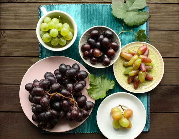 Different Types Sweet Grapes Table — Stock Photo, Image