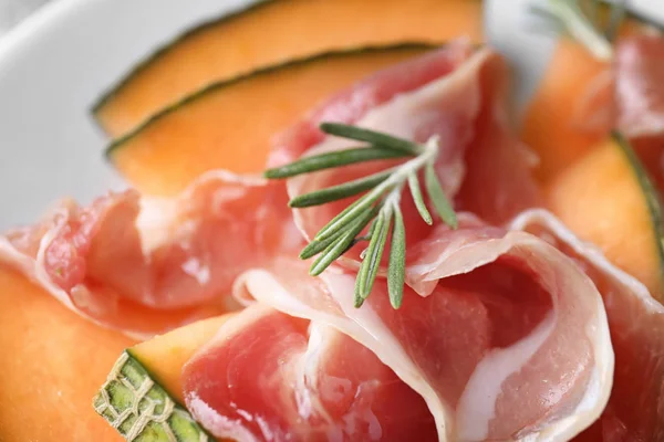 Prosciutto Plaka Closeup Ile Lezzetli Kavun — Stok fotoğraf