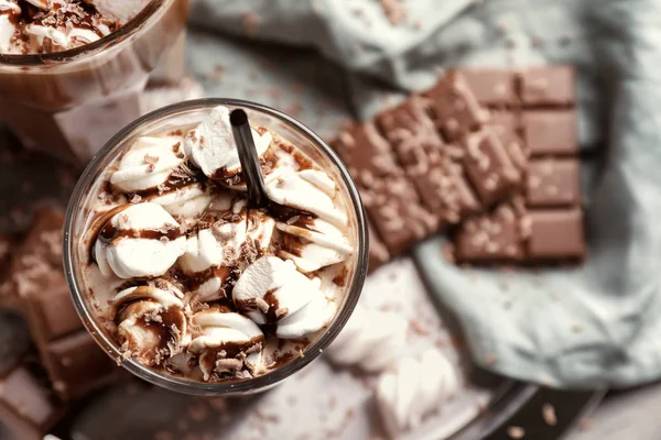 Glasses Hot Chocolate Marshmallows Tray Closeup — Stock Photo, Image