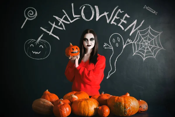 Beautiful Woman Halloween Makeup Pumpkins Dark Wall — Stock Photo, Image