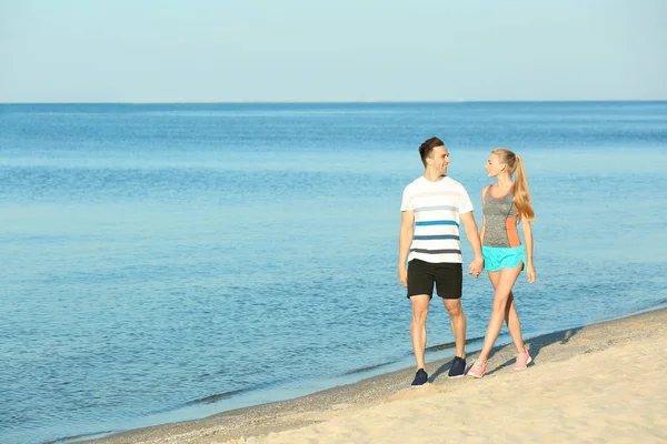 Happy Young Couple Sea Summer Day — Stock Photo, Image