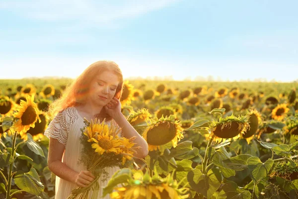 Beautiful Redhead Woman Sunflower Field Sunny Day — Stock Photo, Image