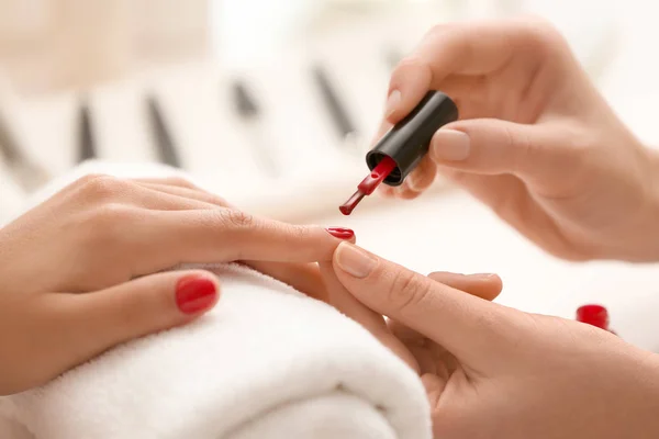 Young Woman Getting Professional Manicure Beauty Salon Closeup — Stock Photo, Image