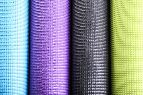 Farklı Renkli Yoga Paspaslar — Stok fotoğraf