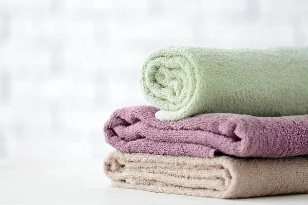 Beyaz tablo tarih temiz yumuşak havlu yığını