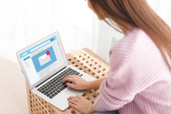 Young Woman Laptop Checking Email Home — Stock Photo, Image