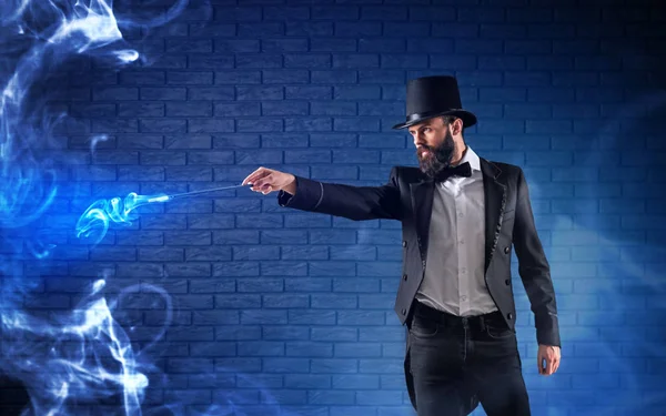 Male Magician Showing Tricks Dark Brick Wall — Stock Photo, Image