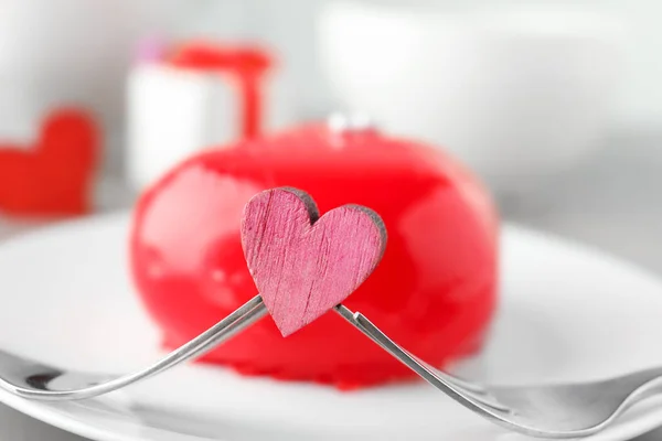 Color Heart Two Forks Plate Dessert Closeup — Stock Photo, Image