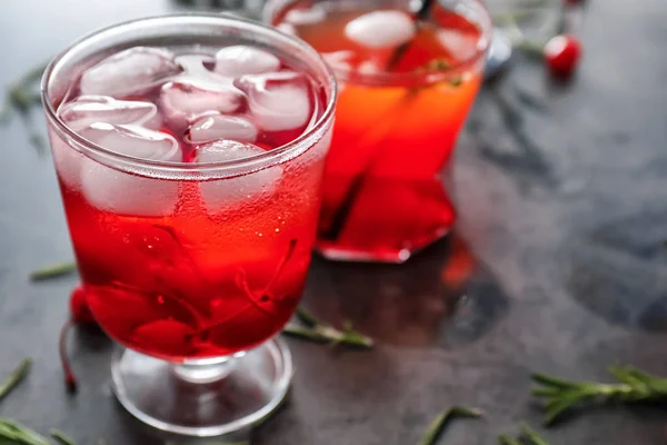 Glass Delicious Summer Cocktail Table Closeup — Stock Photo, Image