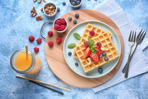 Composition Delicious Waffles Berries Color Background — Stock Photo, Image