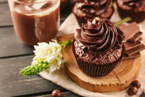 Tasty Chocolate Cupcake Wooden Table — Stock Photo, Image