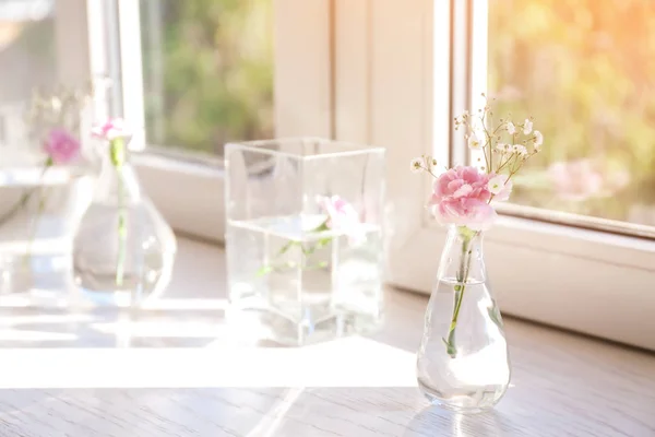Vases Beautiful Pink Flowers Windowsill — Stock Photo, Image