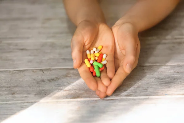 Female Hands Pills Wooden Background — Stock Photo, Image