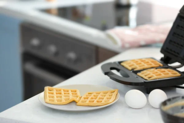 Belgian Waffles Maker Machine Eggs Kitchen — Stock Photo, Image