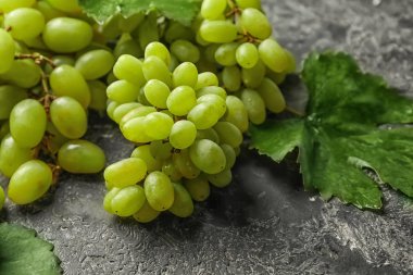 Gri tablo tarih temiz olgun sulu üzüm