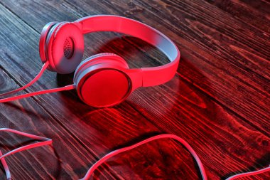 Modern ahşap arka plan kulaklıktan