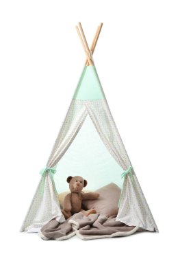 Beyaz arka plan üzerinde çocuklar için rahat oyun çadırı