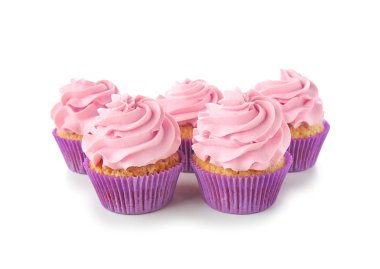 Beyaz zemin üzerine lezzetli kek