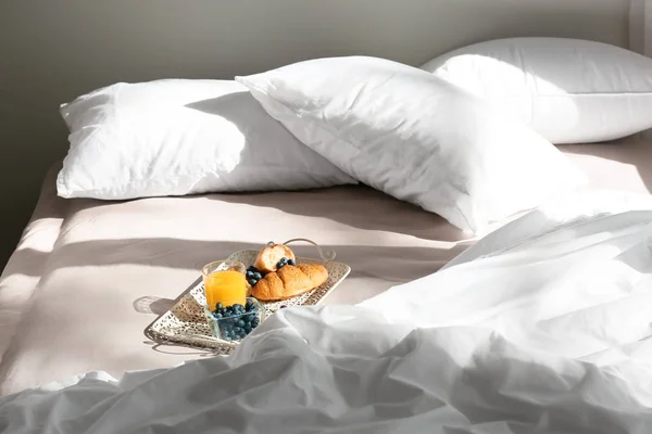 Tray Delicious Breakfast Bed — Stock Photo, Image