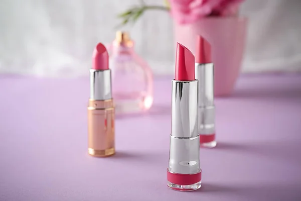 Pink Lipstick Color Table — Stock Photo, Image