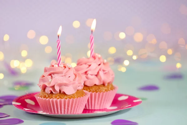 Delicious Birthday Cupcakes Burning Candles Color Table — Stock Photo, Image