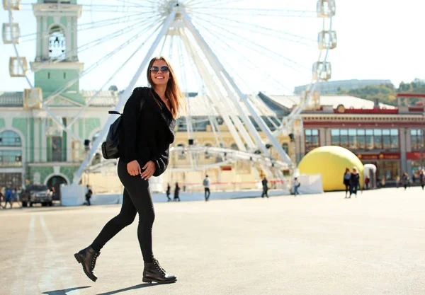 Fashionable Young Woman Outdoors — Stock Photo, Image