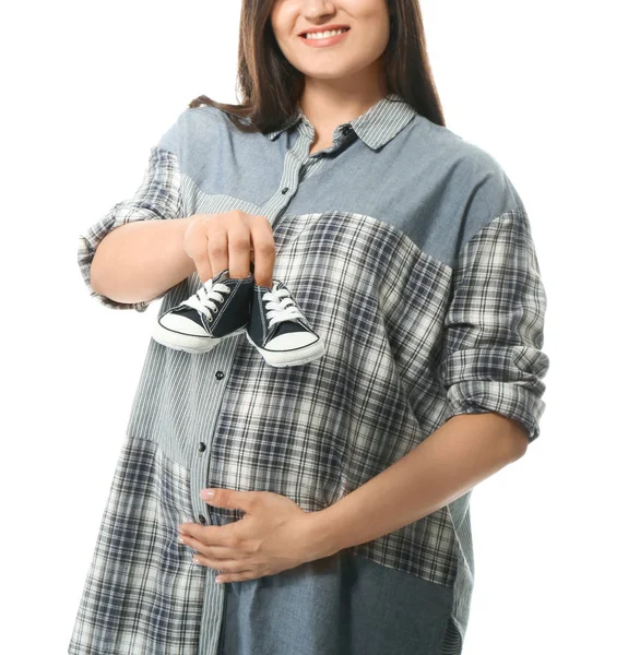 Красивая Беременная Женщина Детских Сапогах Белом Фоне — стоковое фото