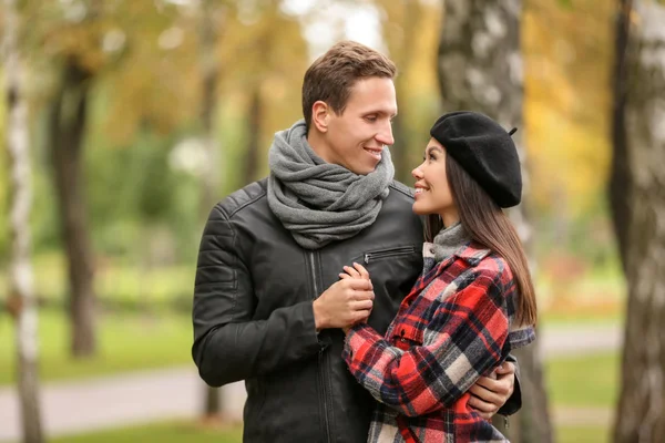 Loving Young Couple Romantic Date Autumn Park — Stock Photo, Image