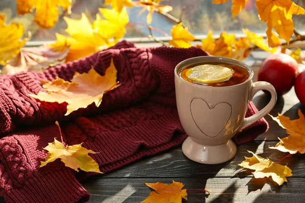 Cup Aromatic Tea Autumn Leaves Windowsill — Stock Photo, Image