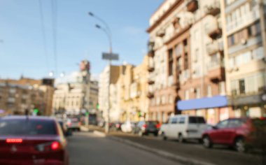 Modern şehir içinde yol bulanık bakış