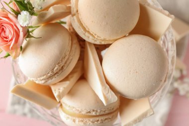 Kase tatlı macaroons ve beyaz çikolata, tatlı ile