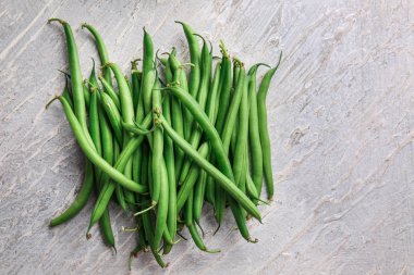 Açık renkli taze yeşil fasulye