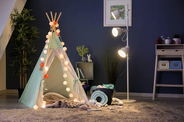 Cozy Play Tent Kids Glowing Garland Room Interior — Stock Photo, Image