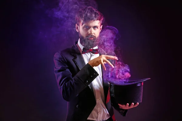 Magician Showing Tricks Hat Dark Background — Stock Photo, Image