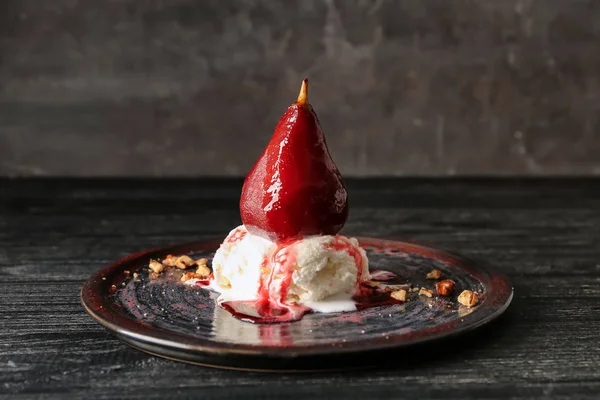 Plate Ice Cream Sweet Pear Stewed Red Wine Table — Stock Photo, Image