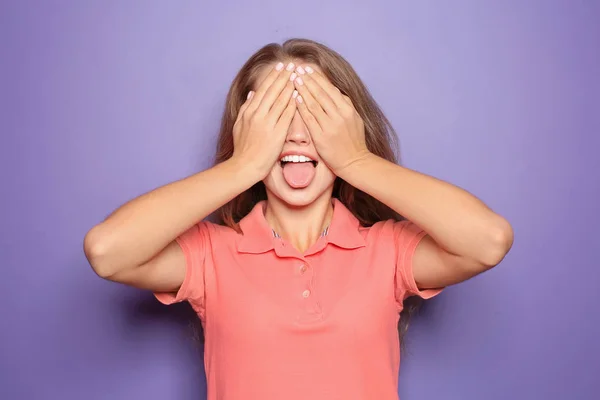 Portrait Funny Young Woman Covering Eyes Her Hands Color Background — Stock Photo, Image