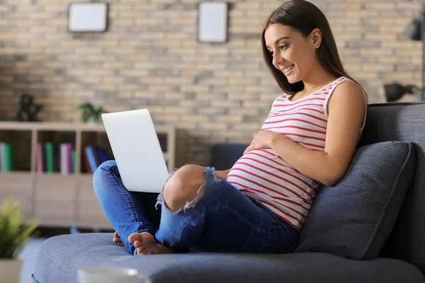 Young Pregnant Woman Working Home — Stock Photo, Image