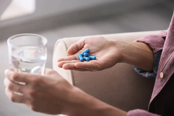 Man Holding Pills Glass Water Closeup — Stock Photo, Image