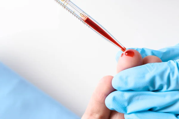 Doctor Taking Blood Sample Test Closeup — Stock Photo, Image