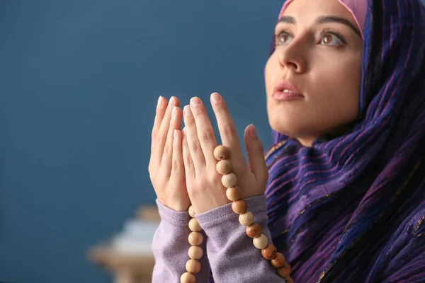 Portrait Young Muslim Woman — Stock Photo, Image