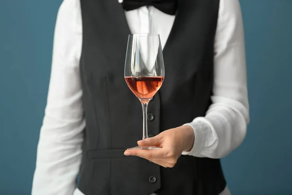 Waiter Glass Wine Color Background Closeup — Stock Photo, Image