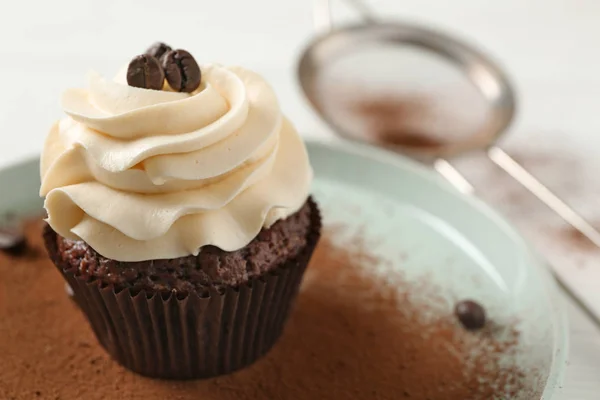 Tasty Chocolate Cupcake Plate Closeup — Stock Photo, Image