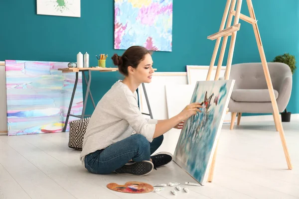 Pintura Artista Femenina Taller — Foto de Stock