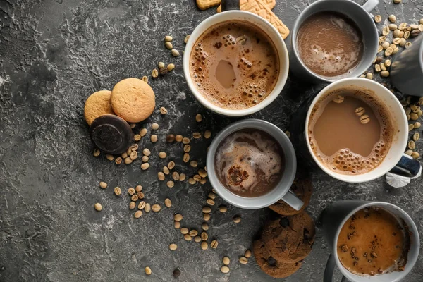 Many Cups Tasty Aromatic Coffee Cookies Grey Table Flat Lay — Stock Photo, Image