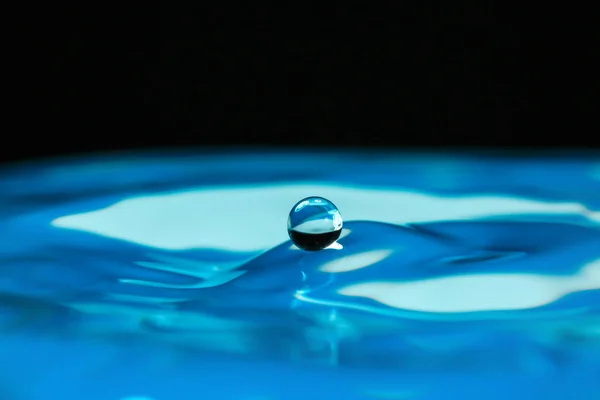 Water Surface Drop Closeup — Stock Photo, Image