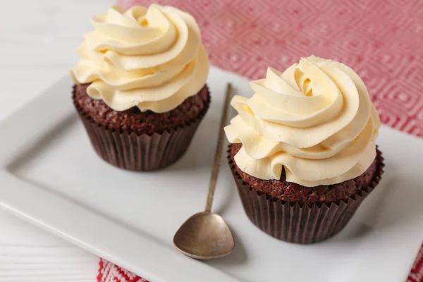 Νόστιμο Cupcakes Σοκολάτα Πλάκα — Φωτογραφία Αρχείου