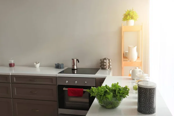 Interior Dari Dapur Modern Dengan Perabotan Bergaya — Stok Foto