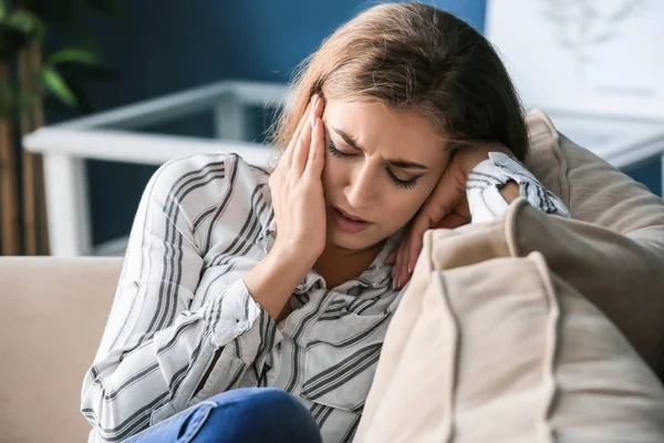 Donna Sola Che Soffre Depressione Casa — Foto Stock